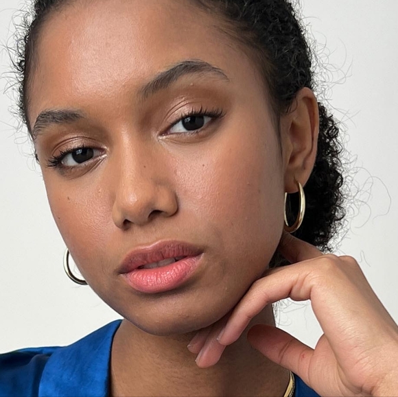 Ana Luisa Cuidado Hoop Earrings - 14k Gold - Picture 3 of 5